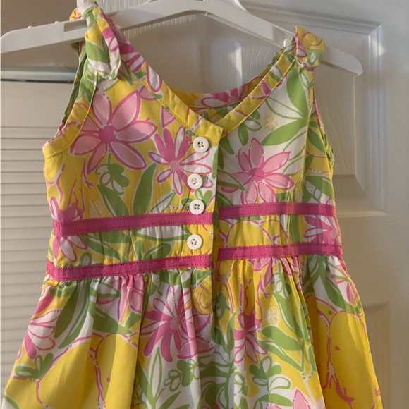 “HOST PICK “. LILLY PULITZER GIRL MULTI COLOR DRESS. - Picture 6 of 6